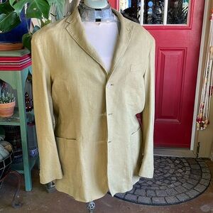 Men’s Haspel, linen jacket.mustard color. Hangs beautifully.